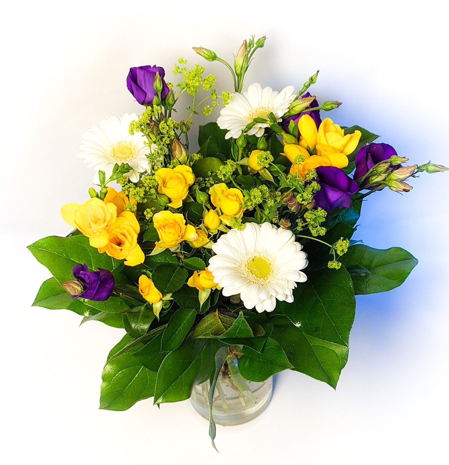 Födelsedag 3 – Grattis-bukett i gult och lila – Lisas Blommor